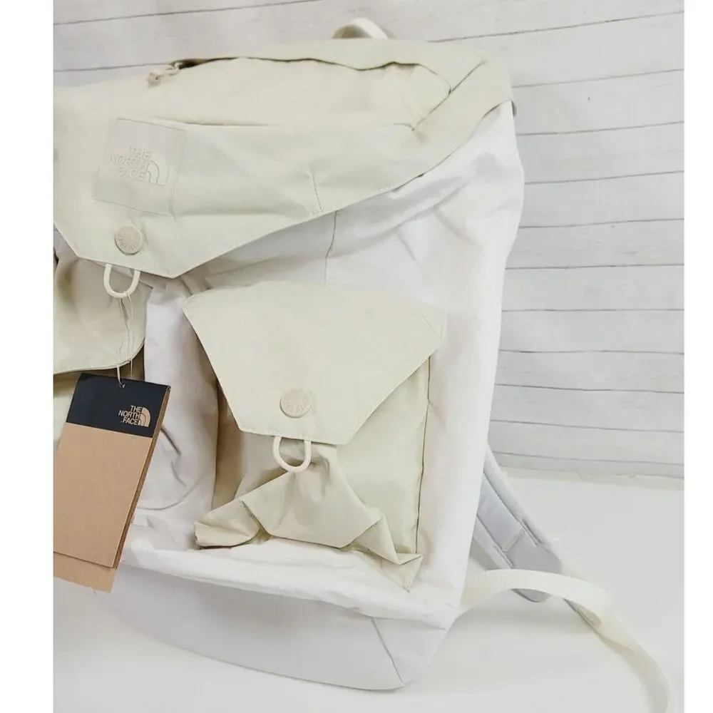 THE NORTH FACE Glen Canyon Rucksack in White Dune/Desert Sand